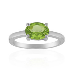 Anello in argento con Peridoto della Birmania