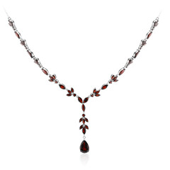 Collana in argento con Granato